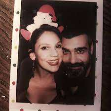 Farah zeynep abdullah (25), eser yenerler'den ayrıldıktan sonra başrolünü oynadığı 'kelebeğin rüyası'nın görüntü yönetmeni gökhan i̇kili dün kiraladıkları evin iskelesindeydi. Farah Zeynep Abdullah S Boyfriend