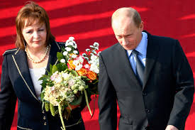 Владимир путин с бившата му съпруга людмила източник: Byvshaya Zhena Putina Veroyatno Kupila Uchastok V Podmoskove Za Sotni Millionov Rublej