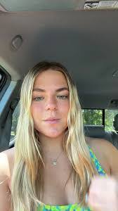 Samantha Rosenfeld's Instagram, Twitter & Facebook