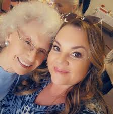 Any affordable curly hair stylists in town?