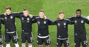 Lothar matthäus says he currently sees joshua kimmich as the best german player ahead of bayer leverkusen's kai havertz. Kroos Kimmich Get Honored By Dfb With Special Badges For Milestones With German National Team Footy Headlines