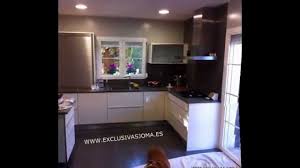Alacena despensero de cocina color blanco. Muebles De Cocina En Color Blanco Y Negro Exclusivas Joma Youtube
