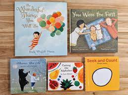 Overall it's a heartwarming fun and entertaining picture book for toddlers. Our Favorite Montessori Friendly Books Montessori In Real Life