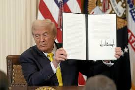 Skylar Raye porn a lot of girls