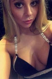 I make $40k a month as a professional girlfriend