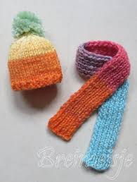 Gratis Breipatroon Mini Muts En Sjaal Freubelweb Breien Mutsje Breien Breien En Haken Voor de halloween serie vorige week al een pompoen en dit keer een heksen muts. pinterest