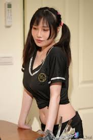 拥有G罩杯的台湾AV女优徐夜夜的诱惑-cool18.com