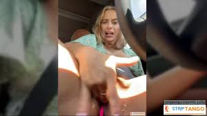 Hii_Lolla's fiery stripTango debut