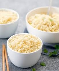 Learn how to make mediterranean cauliflower rice by watching this short recipe video! How To Make Cauliflower Rice Plus 32 Ways To Use It Kirbie S Cravings
