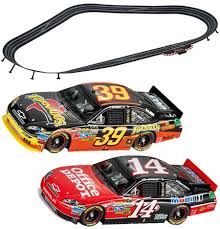 Fantastic scalextric digital set, giving you the ability to race up to four cars at the same time (two cars are provided). Carrera Digital Nascar Daytona 1 32 Slot Car Set Slot Car Sets Slot Cars Carrera Slot Cars