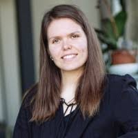 700+ profilů „Eustache“