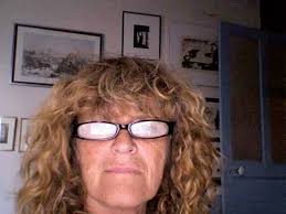 AnnaBeth 1933- 2025 Anne Elisabeth Suter was born in Basle and spent her  childhood in a small village in the county of Schaffhausen. She studied  languages and literature at the Interpreter School