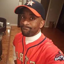 Marcus Tomlin (@fit_2_dad)