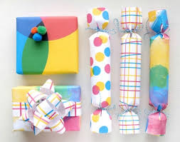 This printable christmas candy bar wrapper is the perfect simple gift for teachers and neighbors this year. Printable Gift Wrapping Paper Fun Gift Wrapping Ideas My Poppet Makes