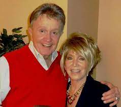 He is also known as whisperin' bill due to his soft vocal style and spoken narrations. Bill Anderson And Jeannie Seely Country Music Country Music Stars Country Music Artists