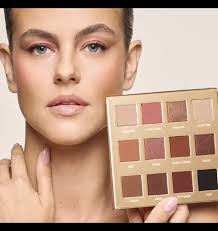 “OBSESSED” 🤩!!! Meet the new Glam Up Palette, 12 iconic shades (8 matte +  4 shimmer), now with our gentle talc-free formula. From effortless daytime  chic to bold evening glam, this palette delivers ...