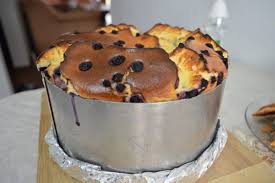 Gateau Leger Au Fromage Blanc Et Aux Fraises Et Myrtilles Gateaux Delices Gateau Leger Fromage Blanc Gateaux Et Delices