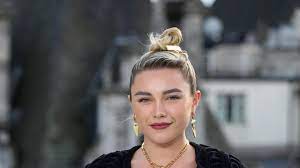 She is known for the falling (2014), her film debut, lady macbeth (2016), outlaw king (2018), fighting with my family (2019), and midsommar (2019). Florence Pugh Diesen Namen Muss Man Sich Merken Brigitte De