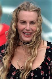Daryl Hannah ('Splash'), sobre su relación con Tom Hanks en el año 1984:  "Aunque tenía 21 o 22 años, todavía no había tenido novio"