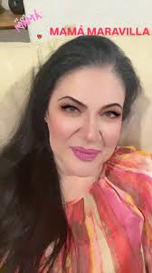 Tema dedicado a todas las Mamás del Universo .... MAMÁ MARAVILLA en la Voz  de la Reina de los Niños @oficial.tatiana Ya disponible en todas las  plataformas digitales @spotify @youtube y @youtubemusic