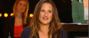 Retrouvez des films et séries de l'acteur camille cottin en vf et vostfr gratuitement et avec qualité hd. Morandini Zap Camille Cottin Raconte Les Coulisses De L Apparition De Stephane Bern Dans Le Film Connasse Jean Marc Morandini