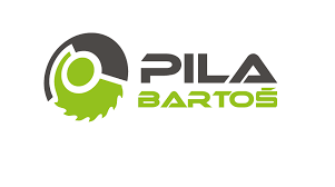 István tojás rántottát készít ebédre. Pila Bartos Home Facebook