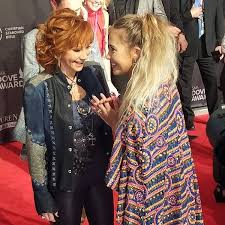 Librivox is a hope, an experiment, and a question: Lauren Daigle Reba 10 17 17 Gma Dove Awards Reba Laurendaigle Lauren Daigle Reba Mcentire Country Music Stars