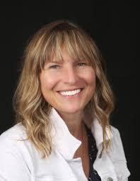 Marie Thrailkill's Instagram, Twitter & Facebook