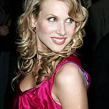 Mango Button Knit Cardigan worn by Amanda (Lucy Punch) as seen in  Amandaland (S01E03)