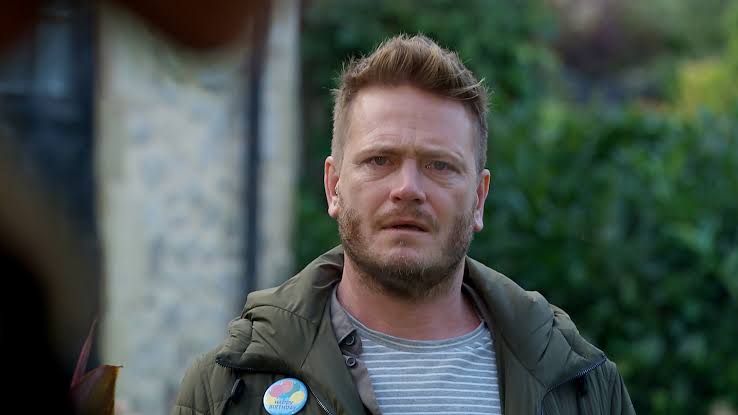 Emmerdale spoilers: David discovers Victoria and Jacob's affair | Soaps |  Metro News