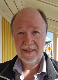 Olle Håkansson, Wayne åker till Costa del Sol