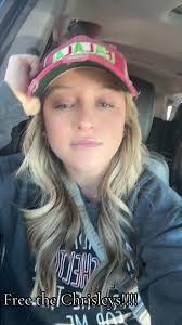 Savannah Houck's Instagram, Twitter & Facebook