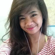 Jen Castillo's Instagram, Twitter & Facebook