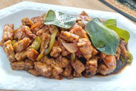 Sambal bawang akan lebih pas disajikan bersama tempe atau ayam goreng. 5 Resep Tempe Goreng Tanpa Tepung Yang Gurih