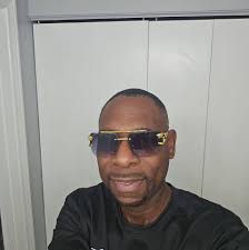 What watch suggestions are available for a navy recruit?