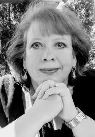 Amazon.com: Ginevra Bond (Ginevra Bond Adventures Book 1) eBook : Buckley,  Julia: Kindle Store