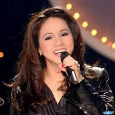 Người mẫu Maya Hồ