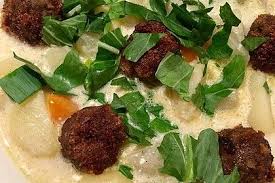 Kohlrabieintopf Mit Kartoffeln Und Rinderhackklosschen Von Lisa Simpson Chefkoch Rezept Kohlrabi Eintopf Klosse Eintopf