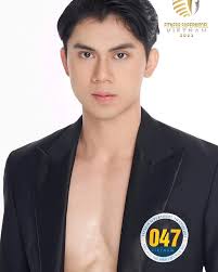 Tuan Kiet's Instagram, Twitter & Facebook