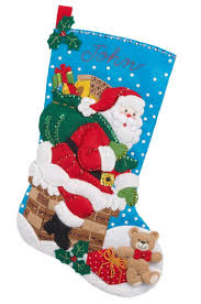 Amazon Com Down The Chimney Bucilla Christmas Stocking Kit Deco Noel Bas De Noel Pere Noel