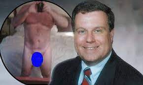 New Jersey democrat Louis Magazzu resigns over naked photos email to online  girlfriend | Daily Mail Online