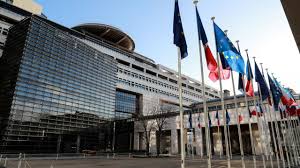 Apporte votre avis pour aider les autres utilisateurs. Le Gouvernement A Choisi Les Villes Qui Accueilleront 2 500 Agents Du Fisc Les Echos