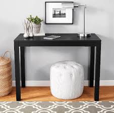 Decorating your home doesn't have to be expensive. 10 College Apartment Living Room Ideas Chiclypoised
