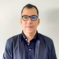 40+ perfiles de «Jhonny Herrera»