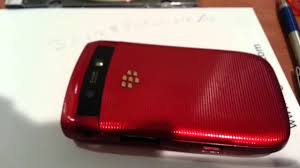 The blackberry torch 9810 is the successor to last year's 9800 and boasts an improved screen, faster processor and the very latest iteration of the blackberry os, version 7. Custom Red Gold Blackberry 9800 Torch Youtube