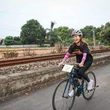 自行車旅遊年參山騎旅單車達人領騎相揪來巡田頭水 fashion hard hat bicycle