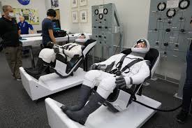 Obviously, the spacex suit — and any other suit — by itself would be useless without the spacecraft or portable life support systems to make it functional, charles said. Spacex Iva Suit Crew Dragon Pressure Suit