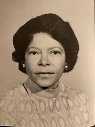 Diamond soror receives street sign