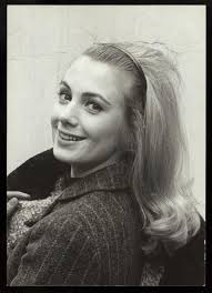 Today we wish daytime drama actress and "Mama's Family" star Dorothy Lyman  a Happy 77th Birthday