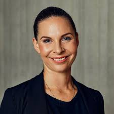 Dr. Sarah Jane Pell (@Aquabatics)